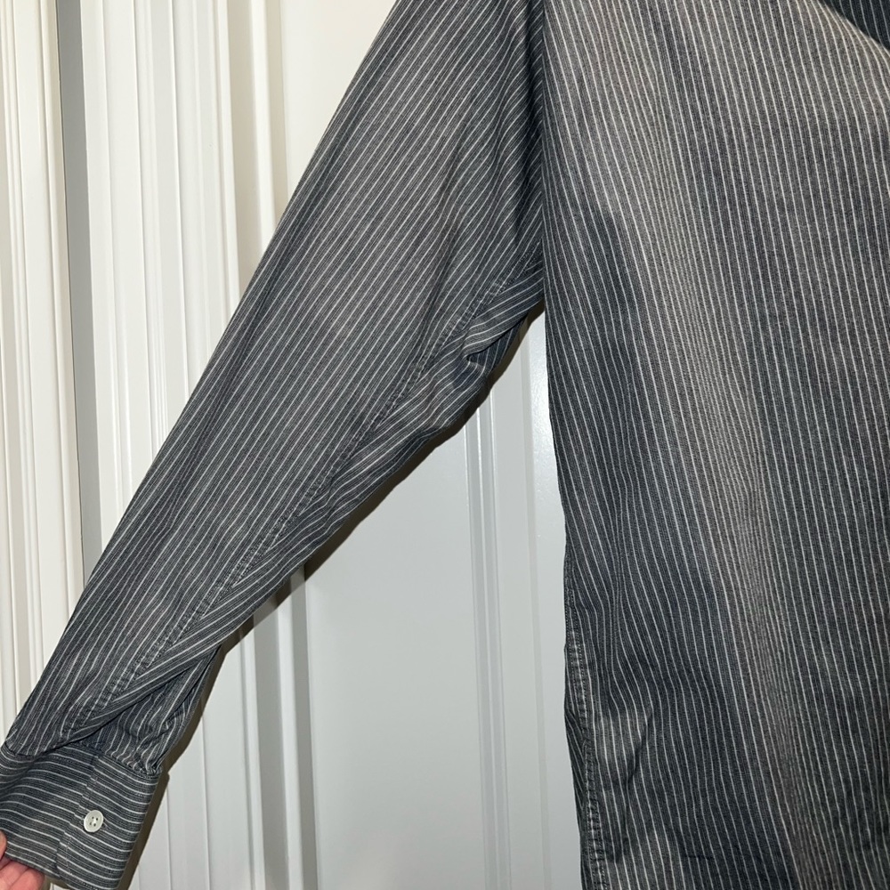 Men’s button down - Picture 3 of 3